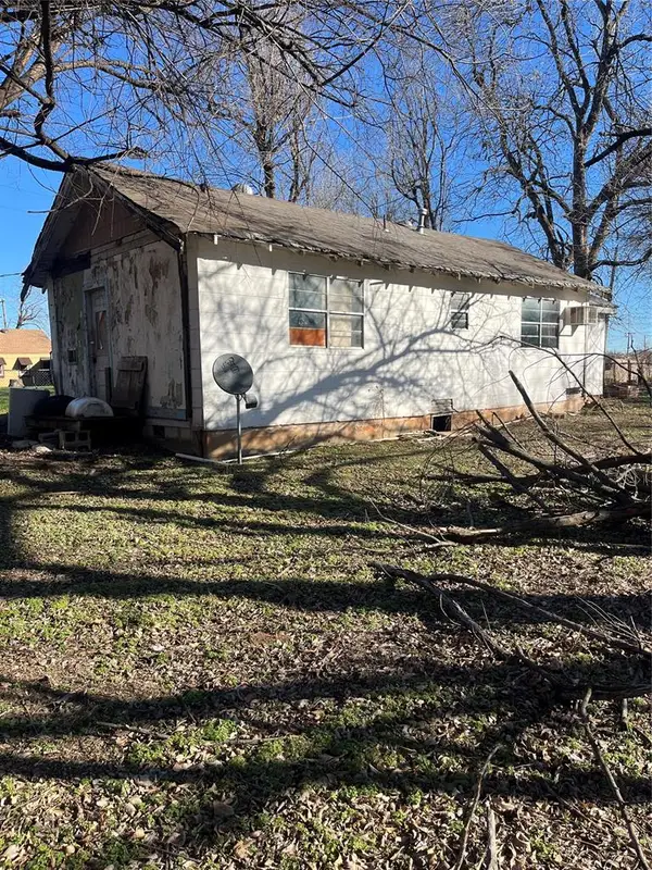 205 S Matthews Place, Oklahoma City, OK 73115