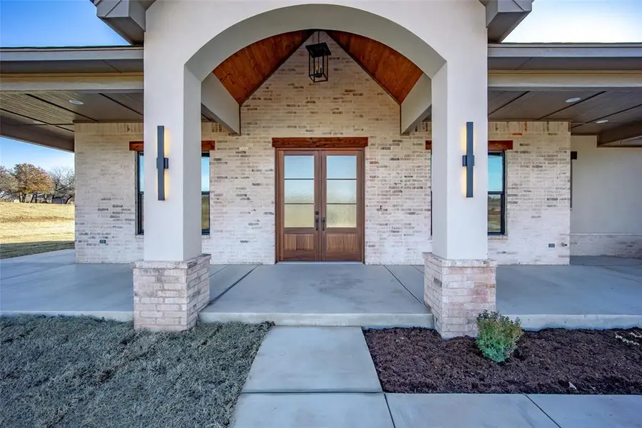 160 Meadow Lark Lane, Blanchard, OK 73010 - Image #2