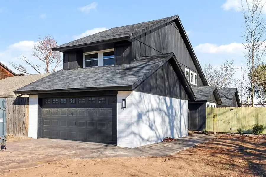 219 N Creekdale Drive, Norman, OK 73072 - Image #2