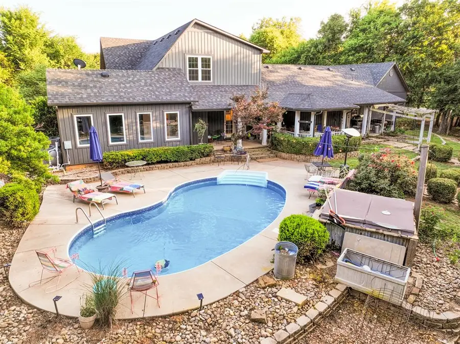 1301 E Rock Creek Road, Tuttle, OK 73089 - #3