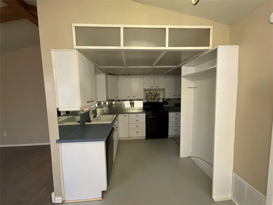 4729 Meench Drive, Del City, OK 73115 - #3