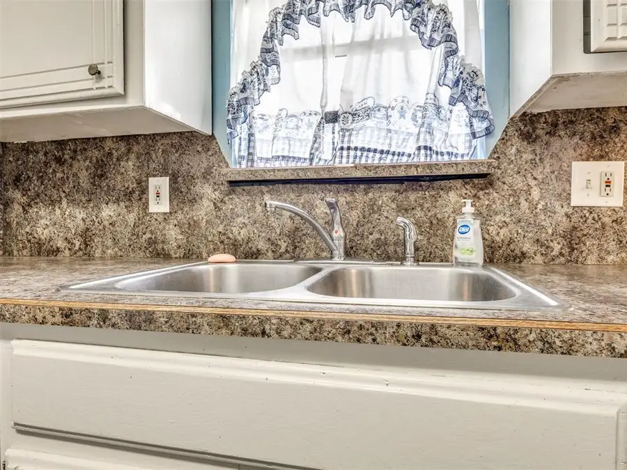 5521 NE Hart, Piedmont, OK 73078 - #3