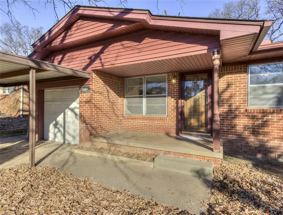 20851 Silver Street, Harrah, OK 73045 - #2