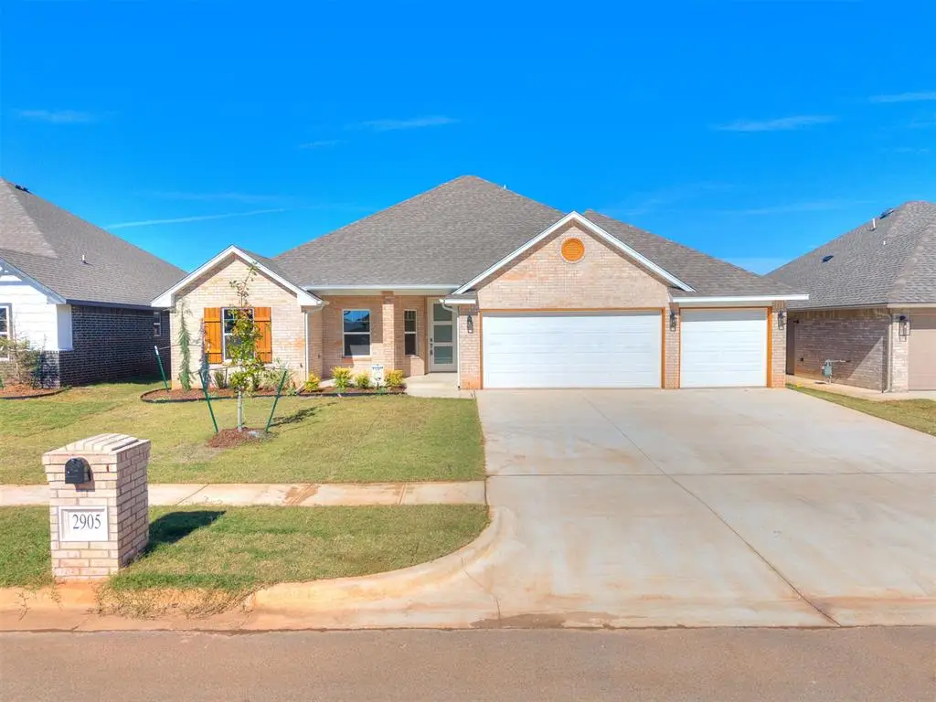 2905 Summit Hollow Circle, Norman, OK 73071 - #1