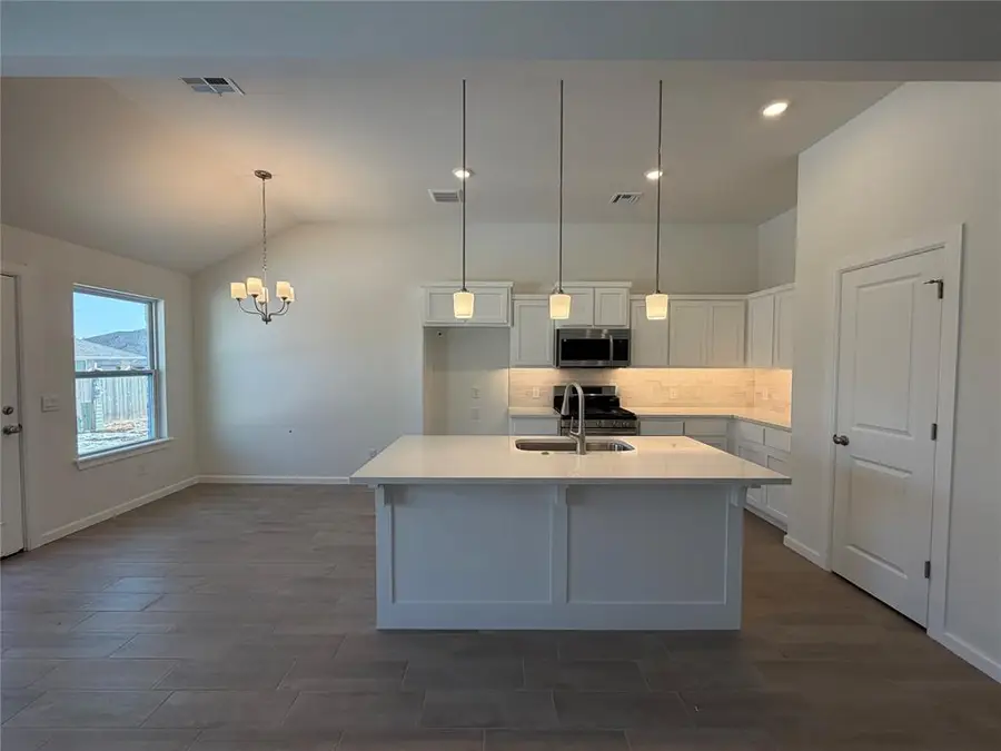 1108 Redwood Creek Drive, Yukon, OK 73099 - #3