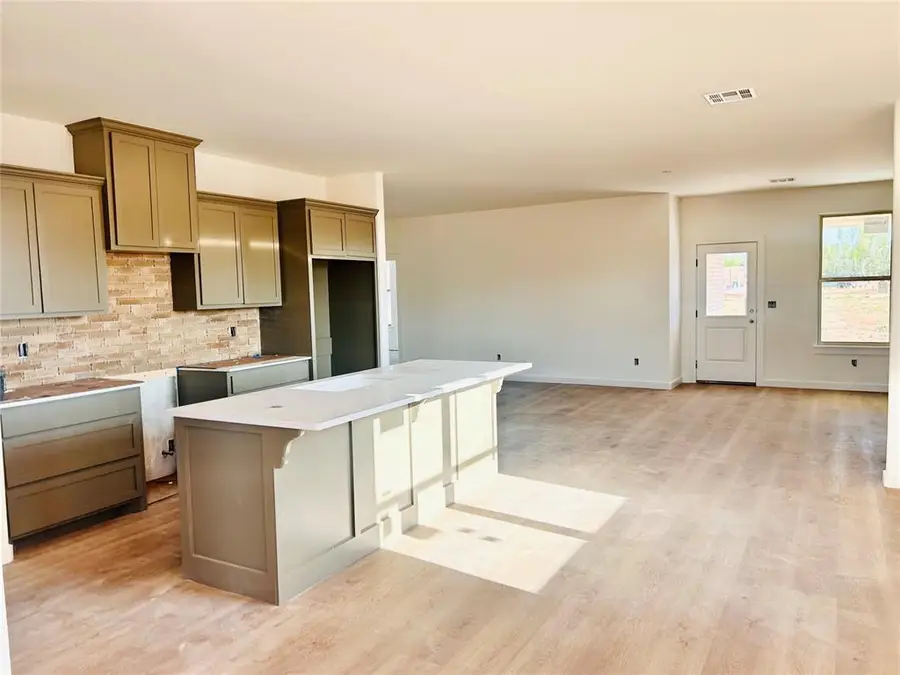 10617 SW 18th Street, Yukon, OK 73099 - #3