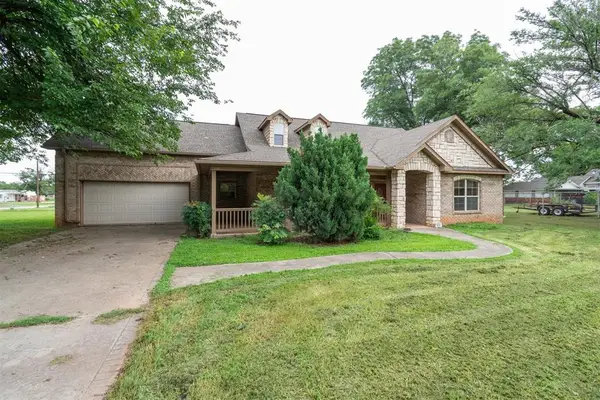 610 W Choctaw Street, Lindsay, OK 73052