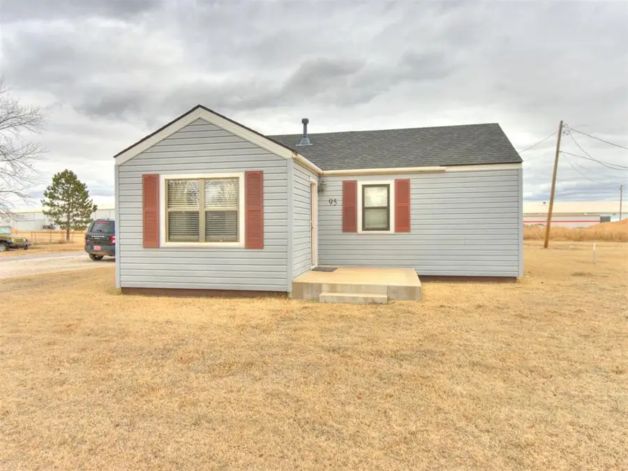 95 W Kansas Avenue, Okarche, OK 73762 - #3