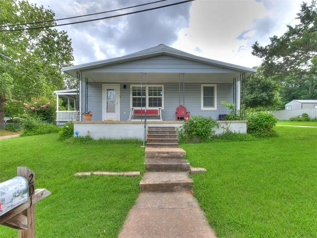201 S Dixon Avenue, Shawnee, OK 74801 - Image #1
