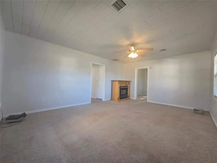 201 S Dixon Avenue, Shawnee, OK 74801 - Image #2