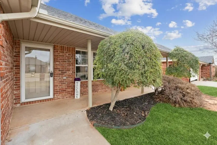 705 Mcconnell Drive, Yukon, OK 73099 - Image #3