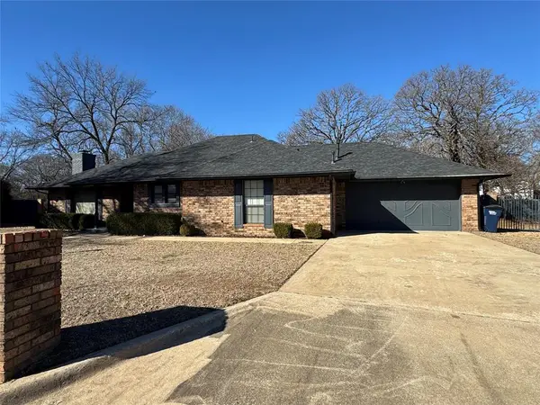 2449 Whispering Oak Drive, Seminole, OK 74868
