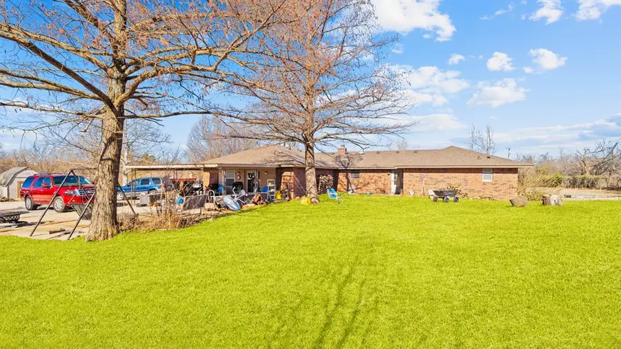 2347 County Road 1214, Blanchard, OK 73010 - Image #2