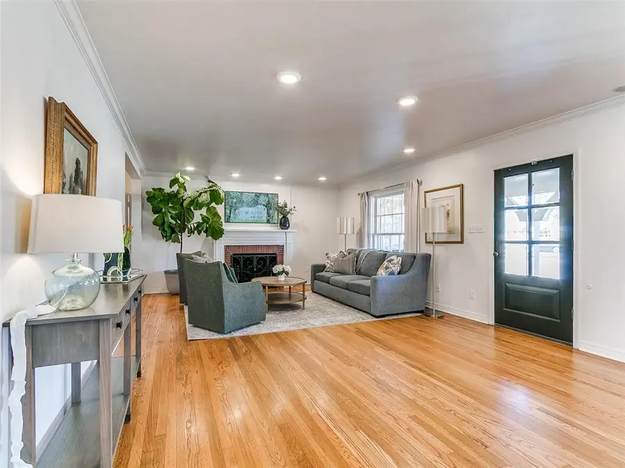 1710 Windsor Place, Nichols Hills, OK 73116 - Image #3