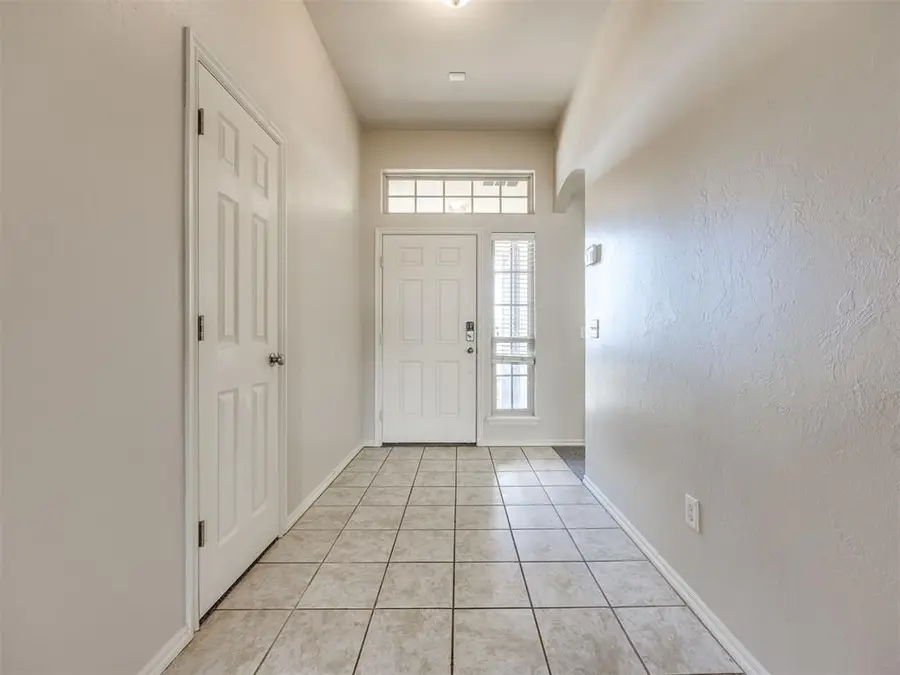 312 Lone Oak Drive, Norman, OK 73071 - Image #3