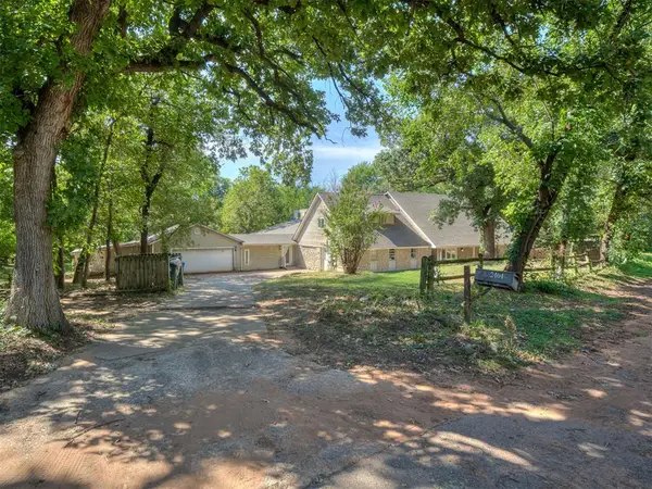 2404 Rambling Road, Edmond, OK 73025