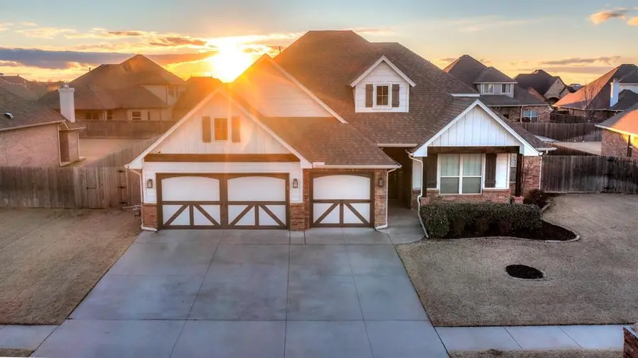 12813 Red Spruce Circle, Oklahoma City, OK 73142 - #2