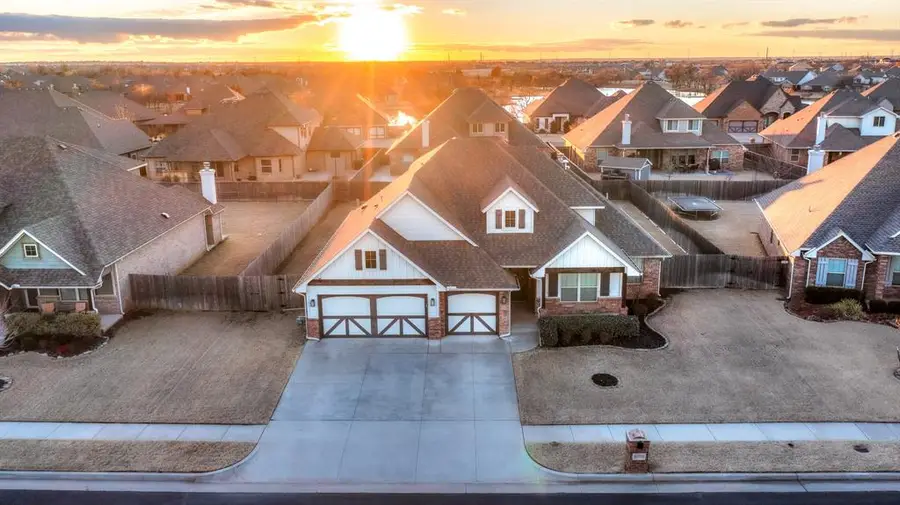 12813 Red Spruce Circle, Oklahoma City, OK 73142 - #3