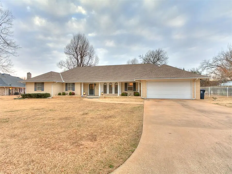 113 W Ranchwood Court, Oklahoma City, OK 73139 - #2