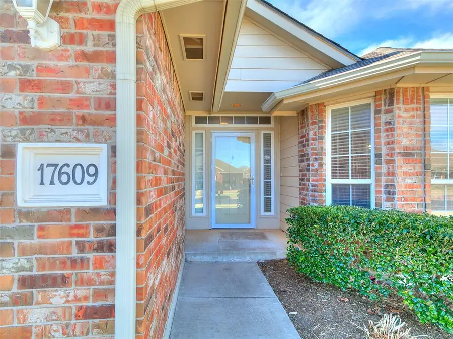 17609 Cobalt Avenue, Edmond, OK 73012 - Image #3