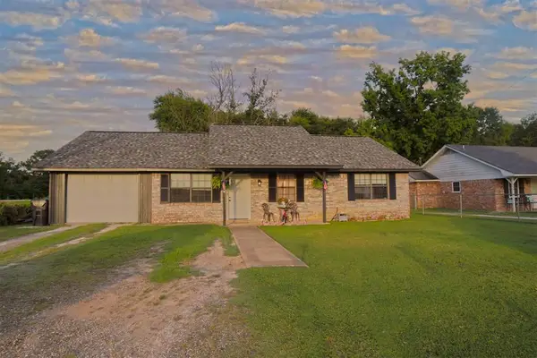 1602 Lincoln Circle, Idabel, OK 74745