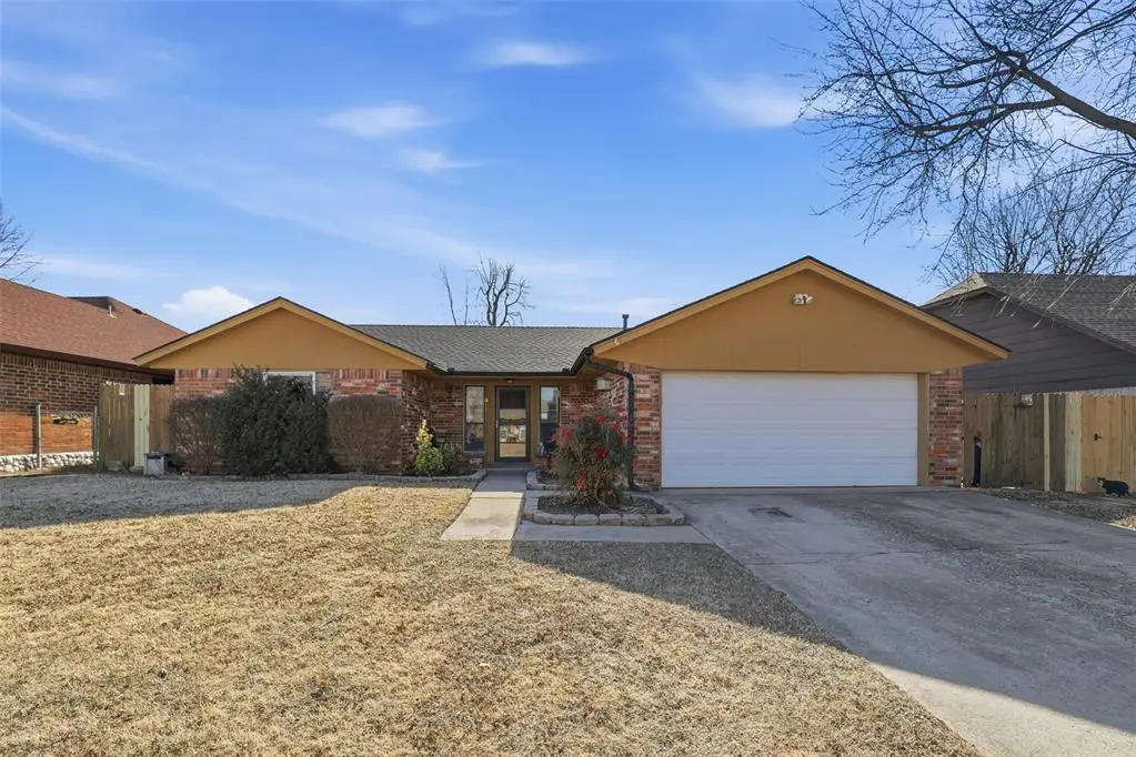 1008 Royal Lane, Yukon, OK 73099 - Image #1