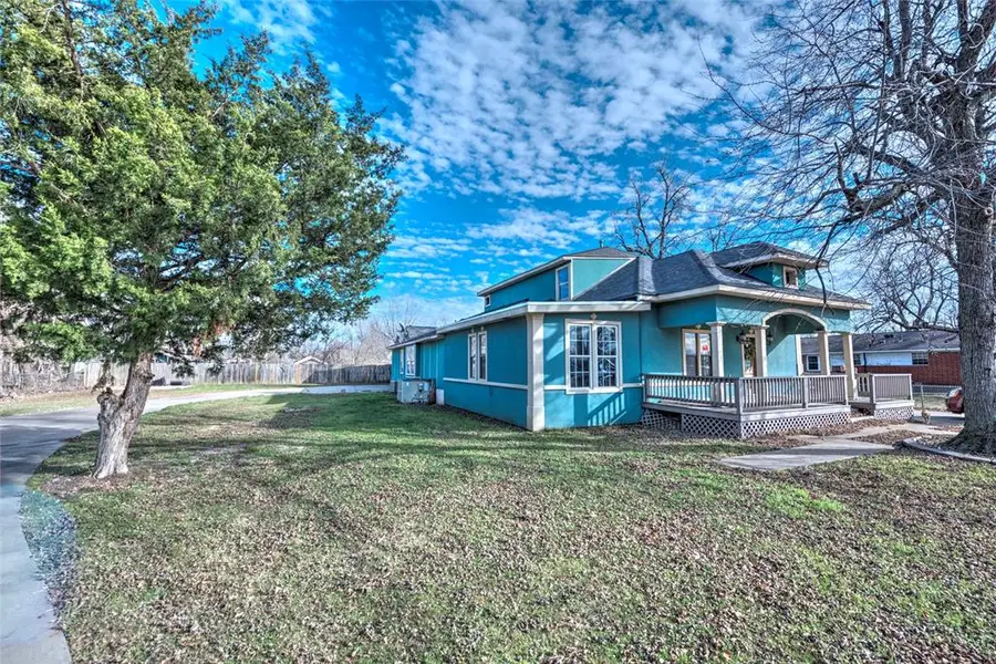 206 N M Avenue, El Reno, OK 73036 - Image #2