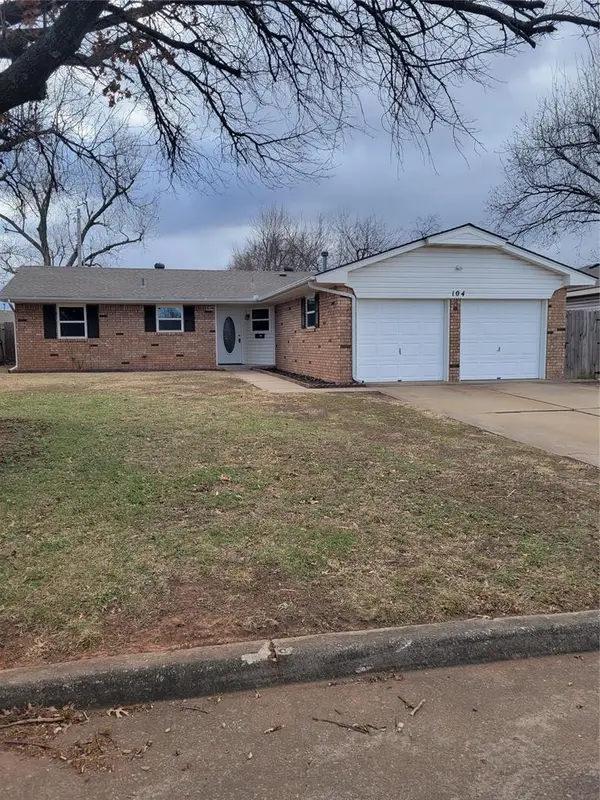 104 Burton Place, Edmond, OK 73013