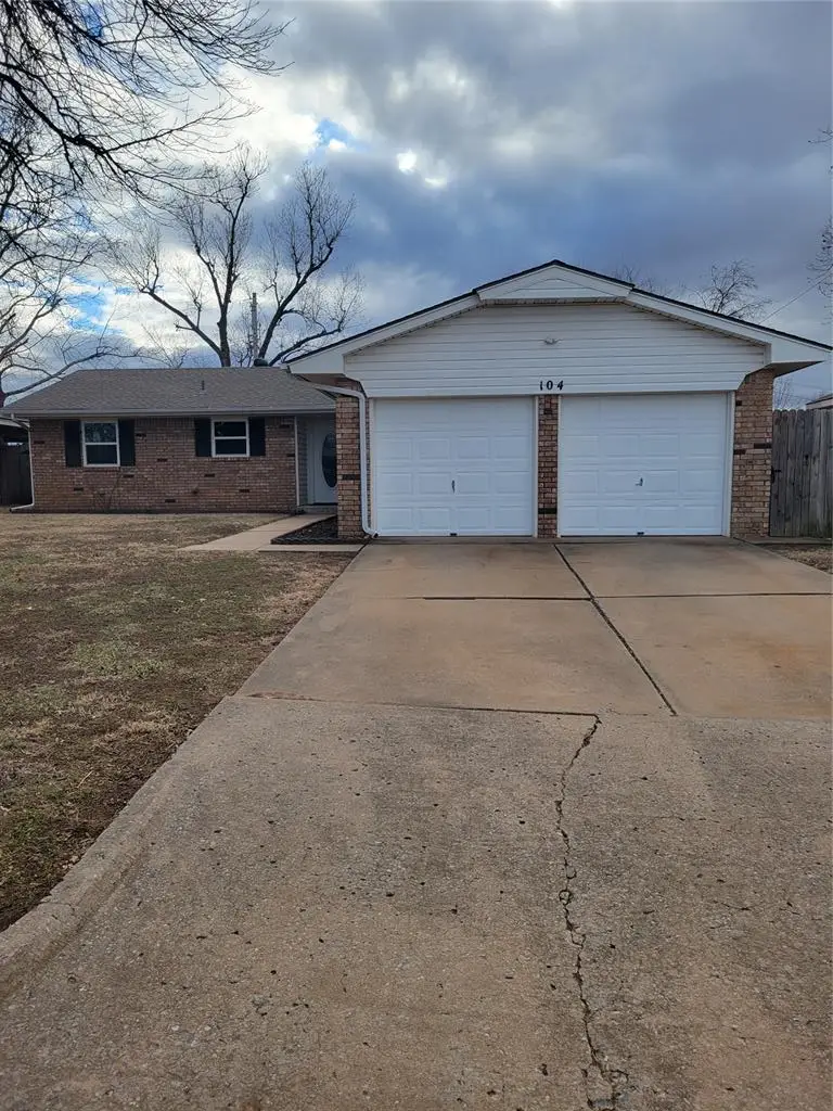 104 Burton Place, Edmond, OK 73013 - Image #2
