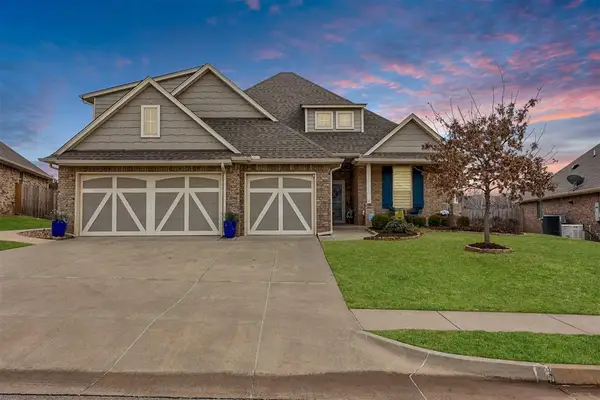 3132 Hunter Crest Drive, Edmond, OK 73034