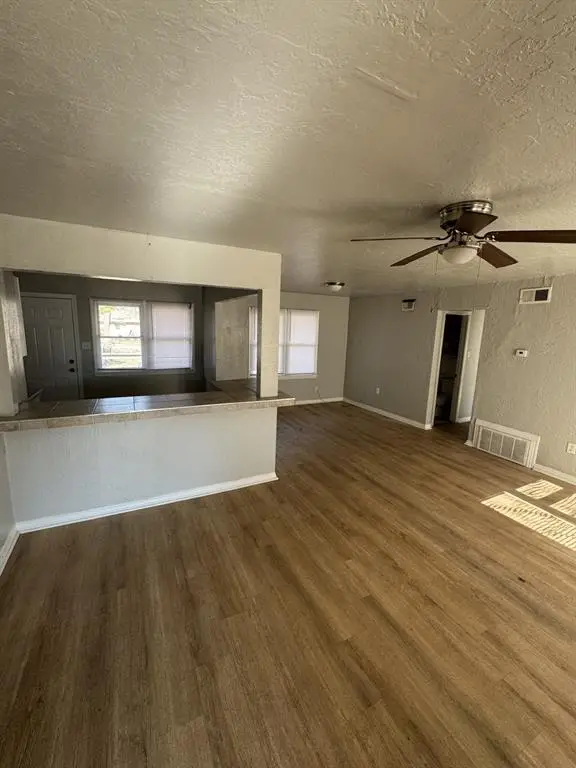 1215 NW Logan Avenue, Lawton, OK 73507 - #3