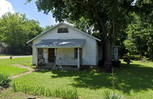216 S 5th Street, Eufaula, OK 74432