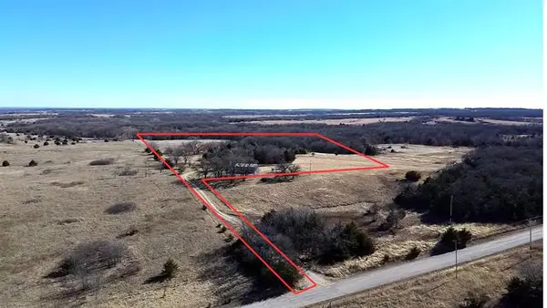 19601 N County Road 3160, Elmore City, OK 73433