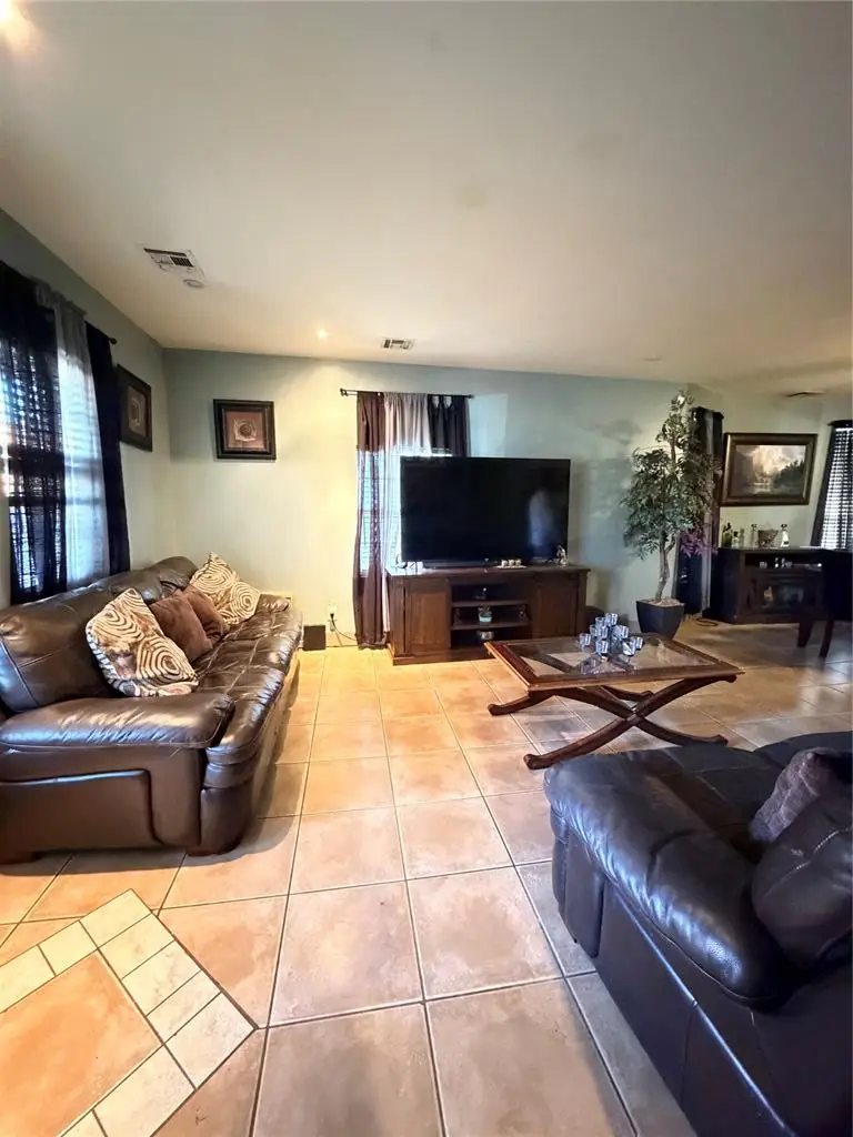 1224 NW 8th Street, Oklahoma City, OK 73106 - #2