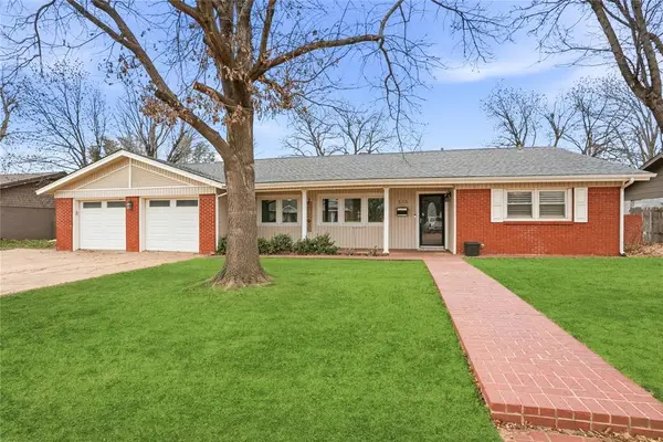 213 Mockingbird S Drive, Altus, OK 73521