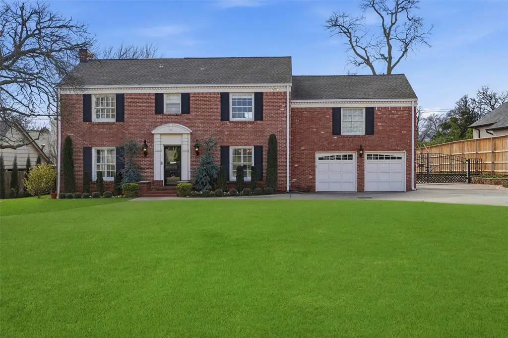 6715 Avondale, Nichols Hills, OK 73116 - Image #1