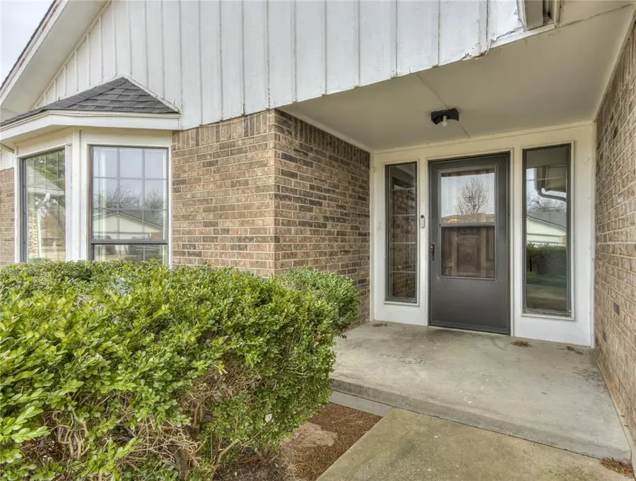 1326 Alviola Avenue, Midwest City, OK 73110 - Image #2