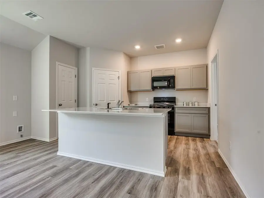 1750 SE 20th Street, Newcastle, OK 73065 - #2