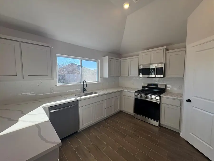 8512 NW 75th Street, Oklahoma City, OK 73132 - #3