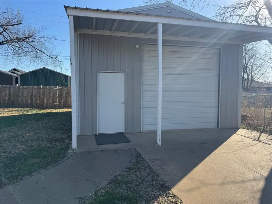 1815 N Louisa Avenue, Shawnee, OK 74804 - Image #3