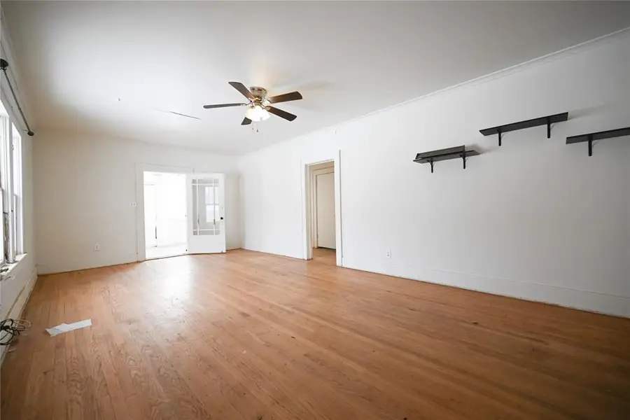 1005 W Washington Avenue, Chickasha, OK 73018 - #3