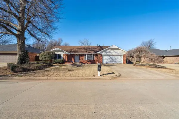 2901 Woodcreek Road, Midwest City, OK 73110