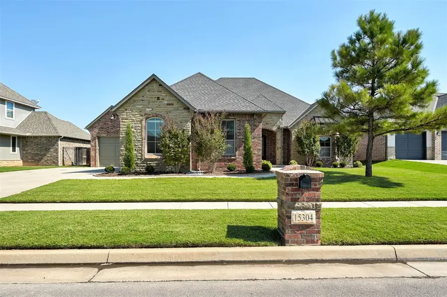 15304 Old Lake Lane, Edmond, OK 73013 - Image #2