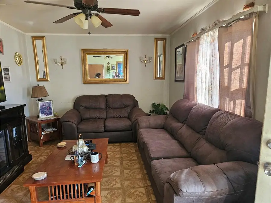 808 N 11th Street, Frederick, OK 73542 - #2