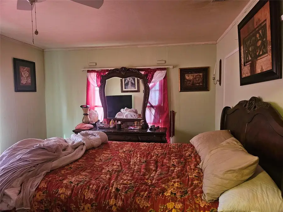 808 N 11th Street, Frederick, OK 73542 - #3