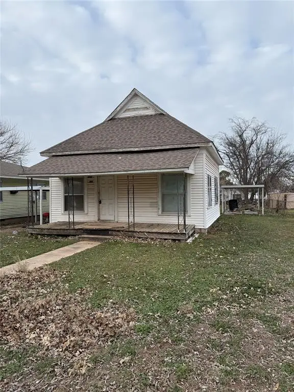 512 S Loy Street, Meeker, OK 74855 - #2