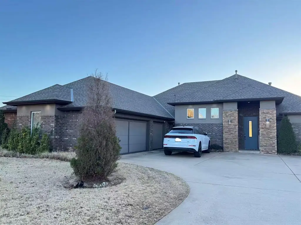 19404 Fieldshire Street, Edmond, OK 73012 - Image #1