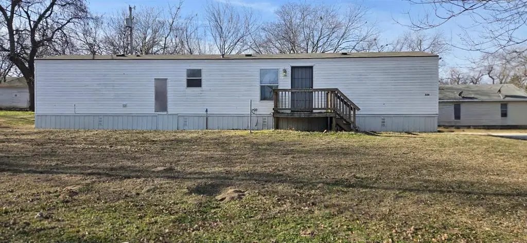 224 W 10th Street, Holdenville, OK 74848 - #1