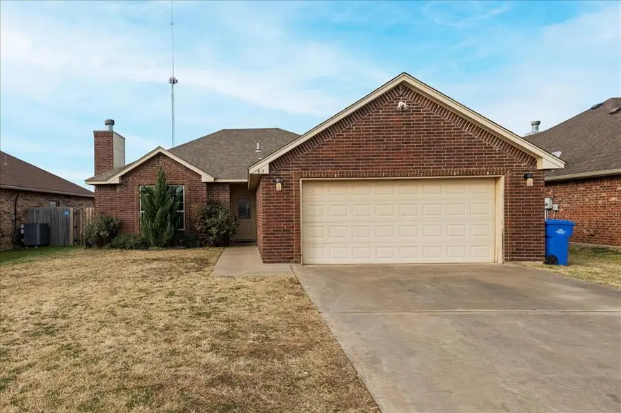414 NW Granite Avenue, Cache, OK 73527 - Image #2