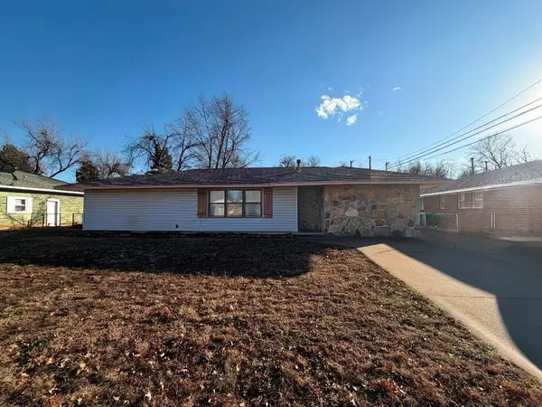 1329 W Thompson Avenue, Enid, OK 73703